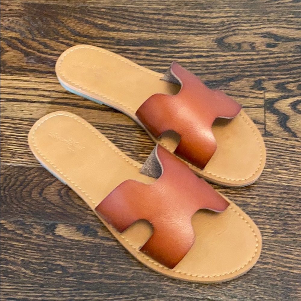 Brown Universal Thread Slide Sandals